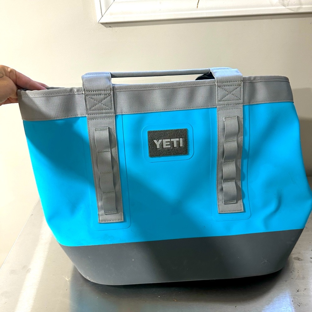 Yeti Camino bag